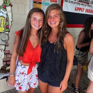 Meet your Posher, Ella